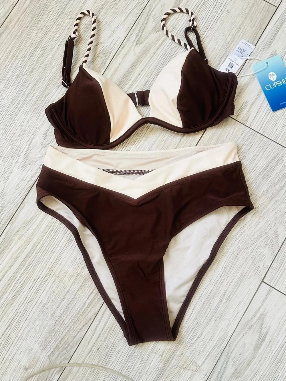 Cupshe Cream and Brown V-Front Two-Tone size XS Bikini
